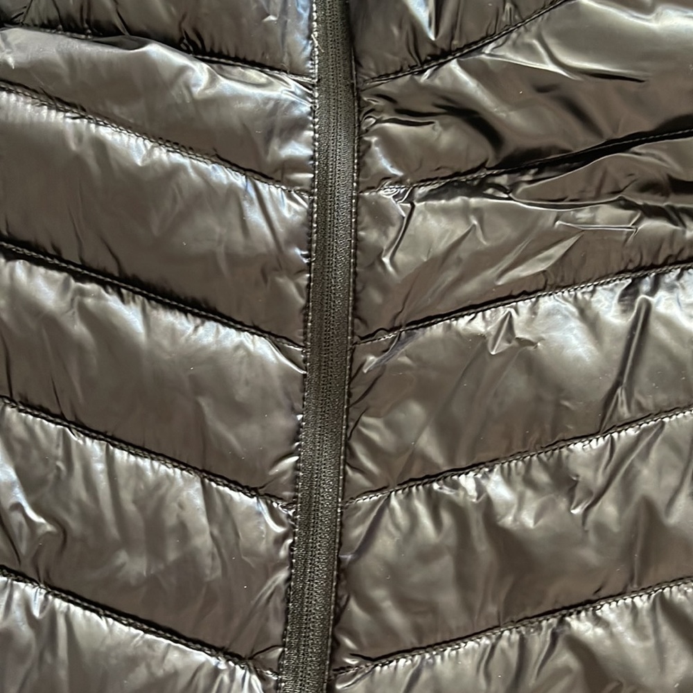 Uniqlo Ultra Light Down extra warm black jacket w/pockets front zipper like new - Picture 2 of 11